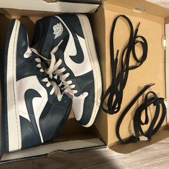 Jordan Men's Navy and Blue Trainers - Picture 6 of 6